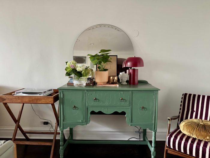 Mantlepiece Bong Vase