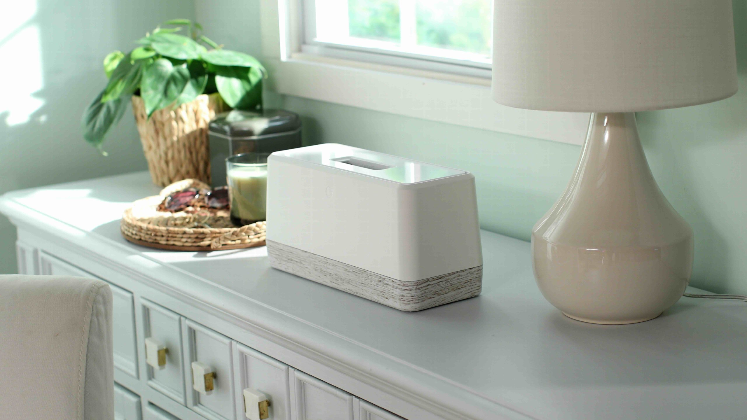 This $450 Gadget Swaps Your Phone Battery in 2 Seconds